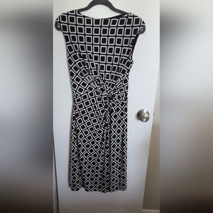 Black and white cap-sleeved dress